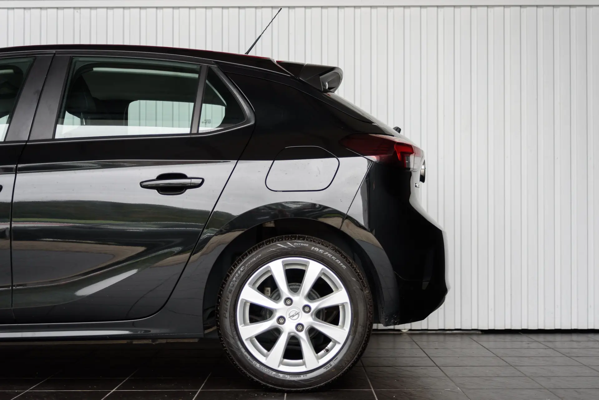 Opel Corsa 1.2 Business 10