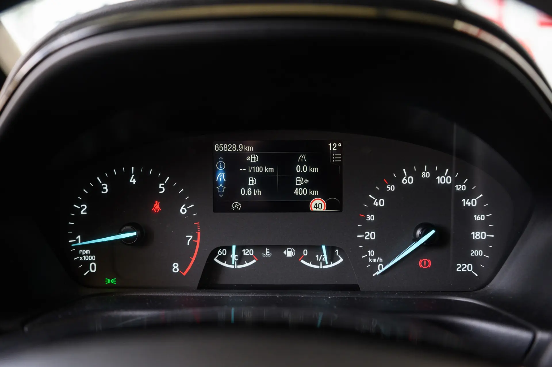 Ford Fiesta 1.0 EcoBoost Trend Connected 29