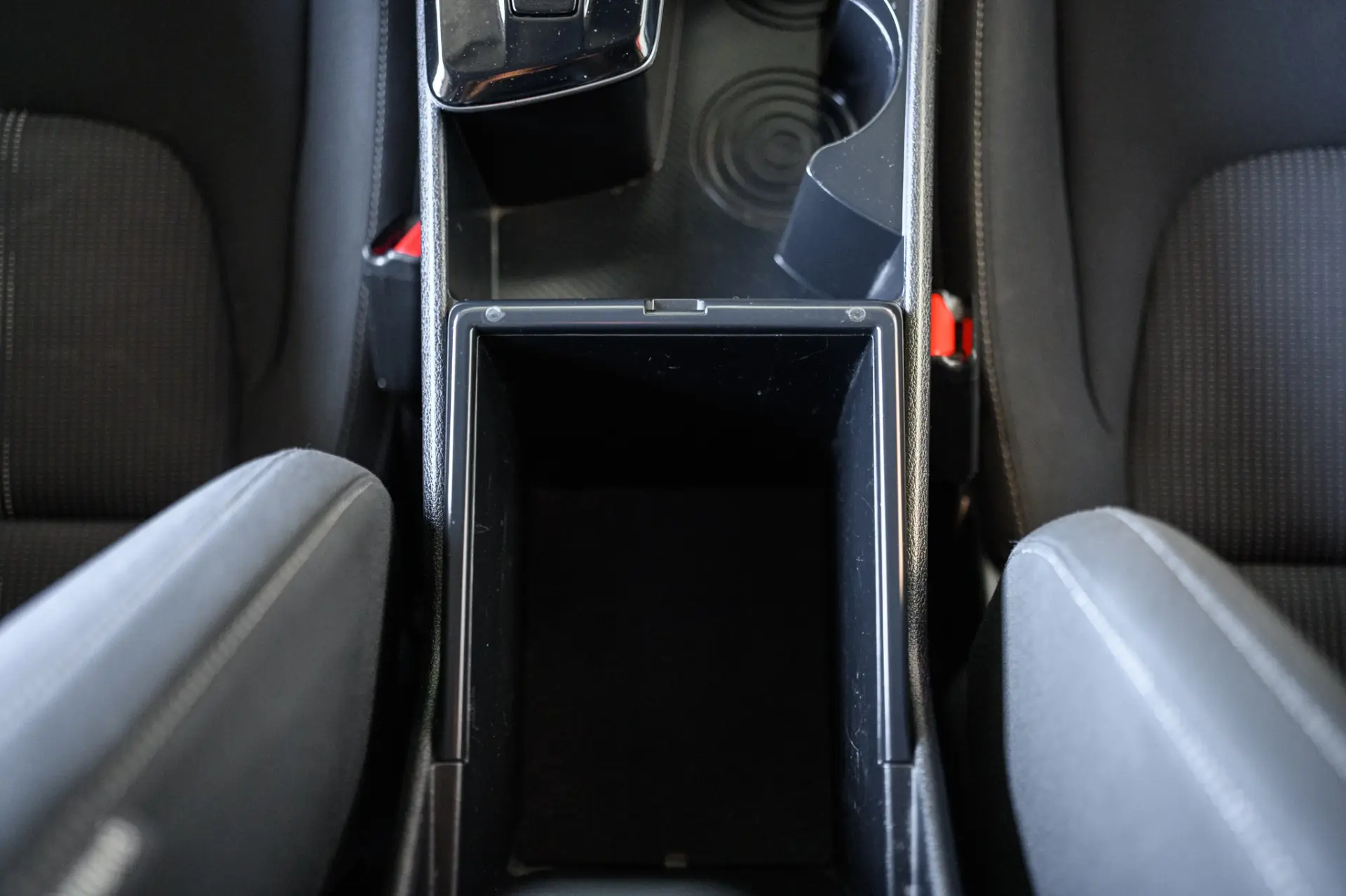 Kia Sportage 1.6 T-GDi HEV Tech 51