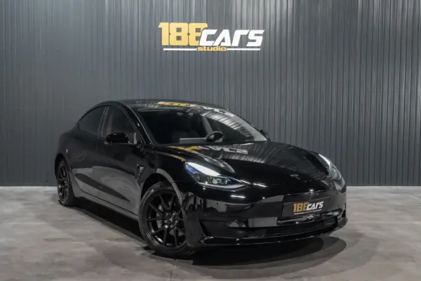 Tesla Model 3 Standard Range Plus RWD 3
