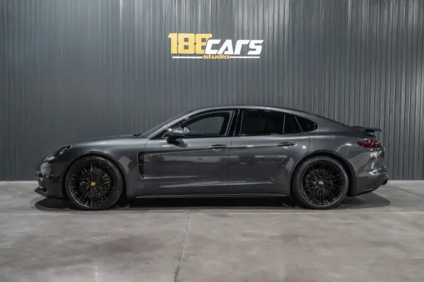 Porsche Panamera 4 E-Hybrid 28