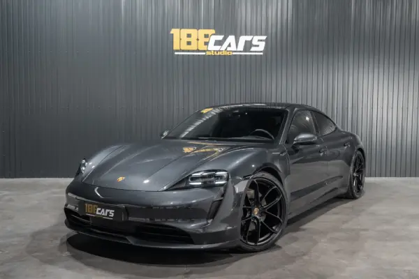 Porsche Taycan 4 1