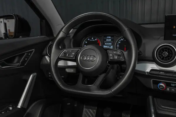 Audi Q2 30 TFSI S line 9