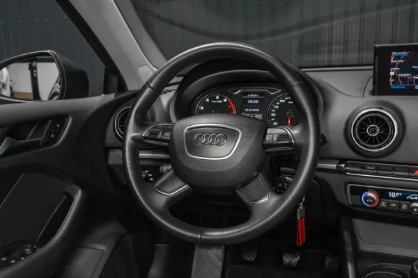 Audi A3 1.4 TFSi S-line 9