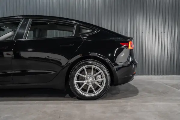 Tesla Model 3 Long-Range Dual Motor AWD 24