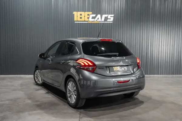 Peugeot 208 48