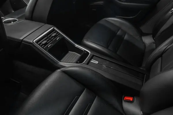 Porsche Panamera S PDK 26