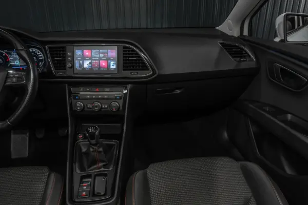 SEAT Leon ST 1.6 TDI FR S/S 8