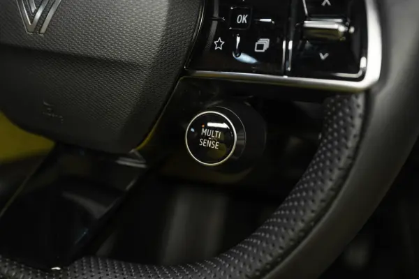 Renault 5 E-Tech 52 kWh Iconic Cinq Autonomia Conforto 12