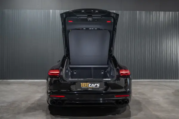 Porsche Panamera S PDK 50