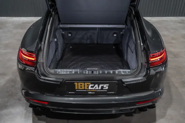 Porsche Panamera 4 E-Hybrid 52