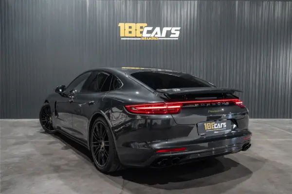 Porsche Panamera 4 E-Hybrid 54