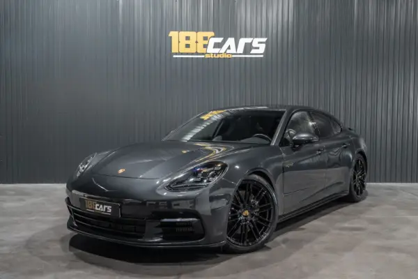 Porsche Panamera 4 E-Hybrid 33