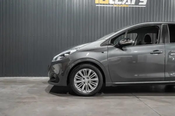 Peugeot 208 24