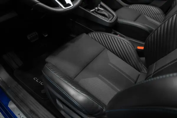 Renault Clio 1.6 E-Tech Full Hybrid RS Line 24