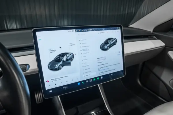 Tesla Model 3 Performance Dual Motor AWD 13