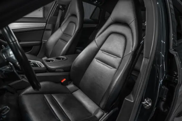 Porsche Panamera 4 E-Hybrid 22