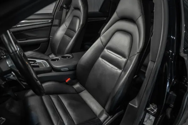 Porsche Panamera S PDK 20