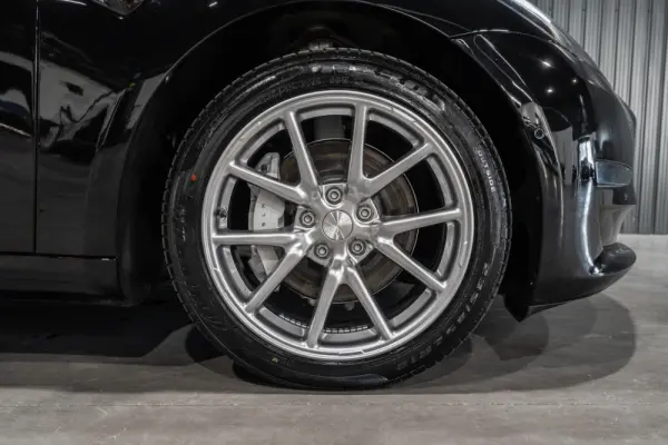 Tesla Model 3 Long-Range Dual Motor AWD 34