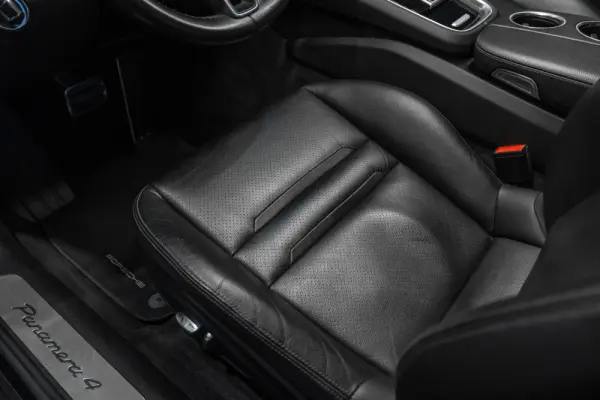 Porsche Panamera 4 E-Hybrid 24