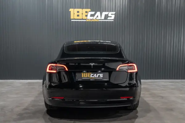 Tesla Model 3 Standard Range Plus RWD 44