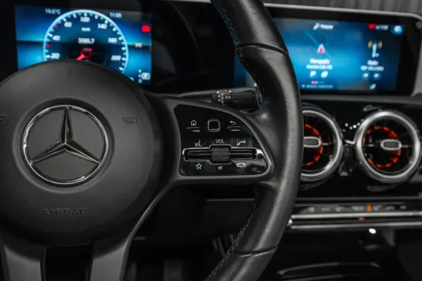 Mercedes-Benz 180 d Auto 11