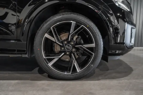 Audi Q2 30 TFSI S line 37