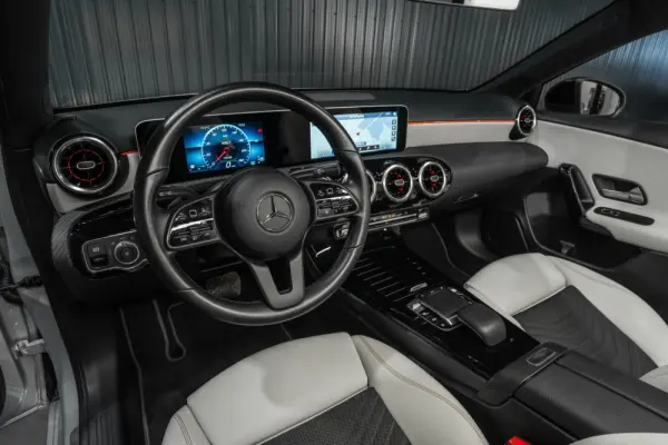 Mercedes-Benz 180 d Auto 20