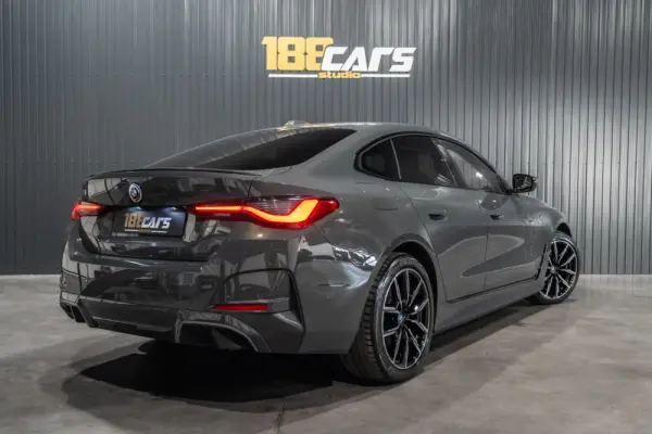 BMW i4 eDrive40 Pack Desportivo M Pro 43