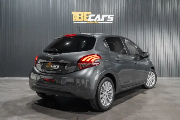 Peugeot 208 40