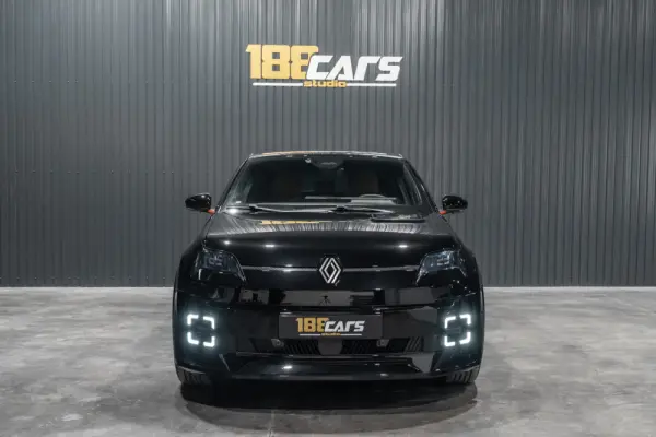 Renault 5 E-Tech 52 kWh Iconic Cinq Autonomia Conforto 2