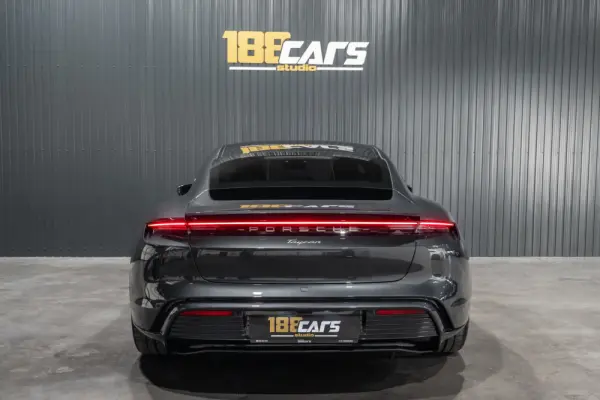 Porsche Taycan 4 45