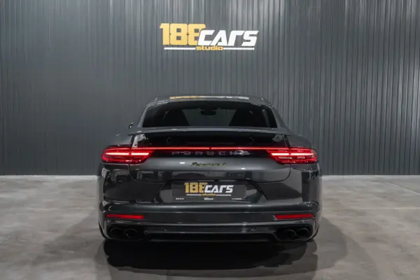 Porsche Panamera 4 E-Hybrid 48