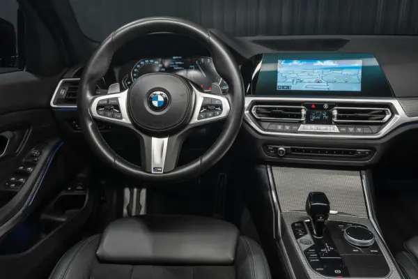 BMW 330 e xDrive Aut. M Sport 7