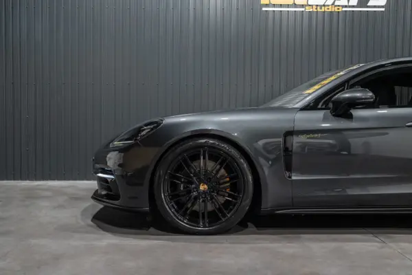 Porsche Panamera 4 E-Hybrid 29