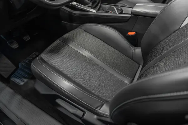 Peugeot 308 SW 1.2 PureTech Allure Full LED 22
