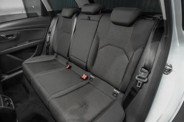 SEAT Leon ST 1.6 TDI FR S/S 26