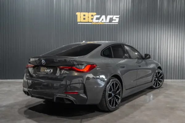 BMW i4 eDrive40 Pack Desportivo M Pro 42