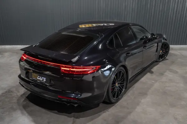Porsche Panamera S PDK 45