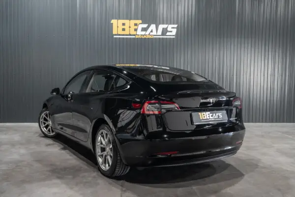 Tesla Model 3 Long-Range Dual Motor AWD 47