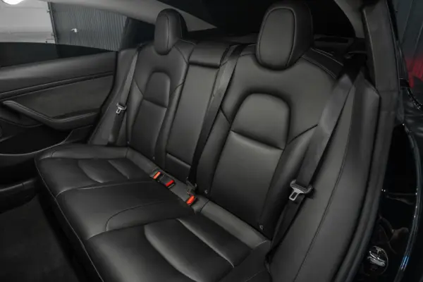 Tesla Model 3 Standard Range Plus RWD 22