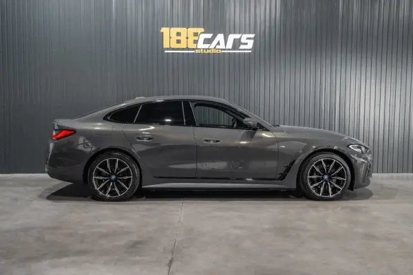 BMW i4 eDrive40 Pack Desportivo M Pro 37
