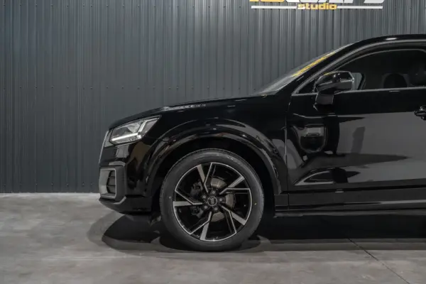 Audi Q2 30 TFSI S line 25