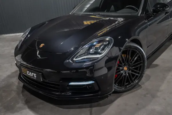 Porsche Panamera S PDK 35