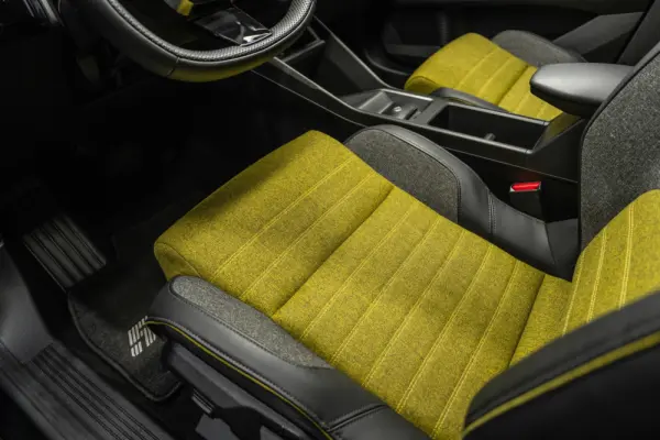 Renault 5 E-Tech 52 kWh Iconic Cinq Autonomia Conforto 23