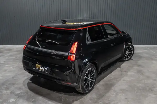 Renault 5 E-Tech 52 kWh Iconic Cinq Autonomia Conforto 45