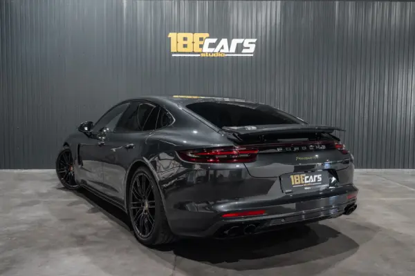 Porsche Panamera 4 E-Hybrid 55