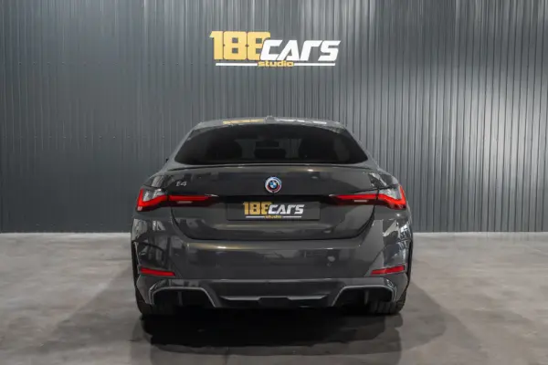 BMW i4 eDrive40 Pack Desportivo M Pro 48