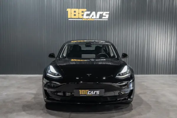Tesla Model 3 Long-Range Dual Motor AWD 2