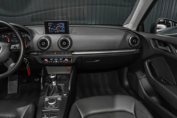 Audi A3 1.4 TFSi S-line 8